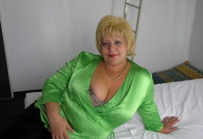 Старая проститутка: порно видео на венки-на-заказ.рф